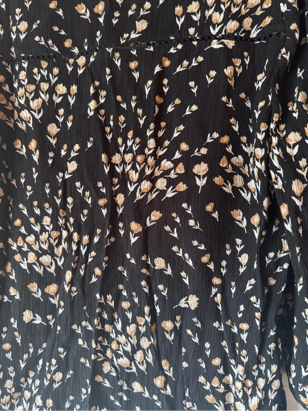 White House Black Market Black Floral Peasant Blouse - Picture 6 of 7